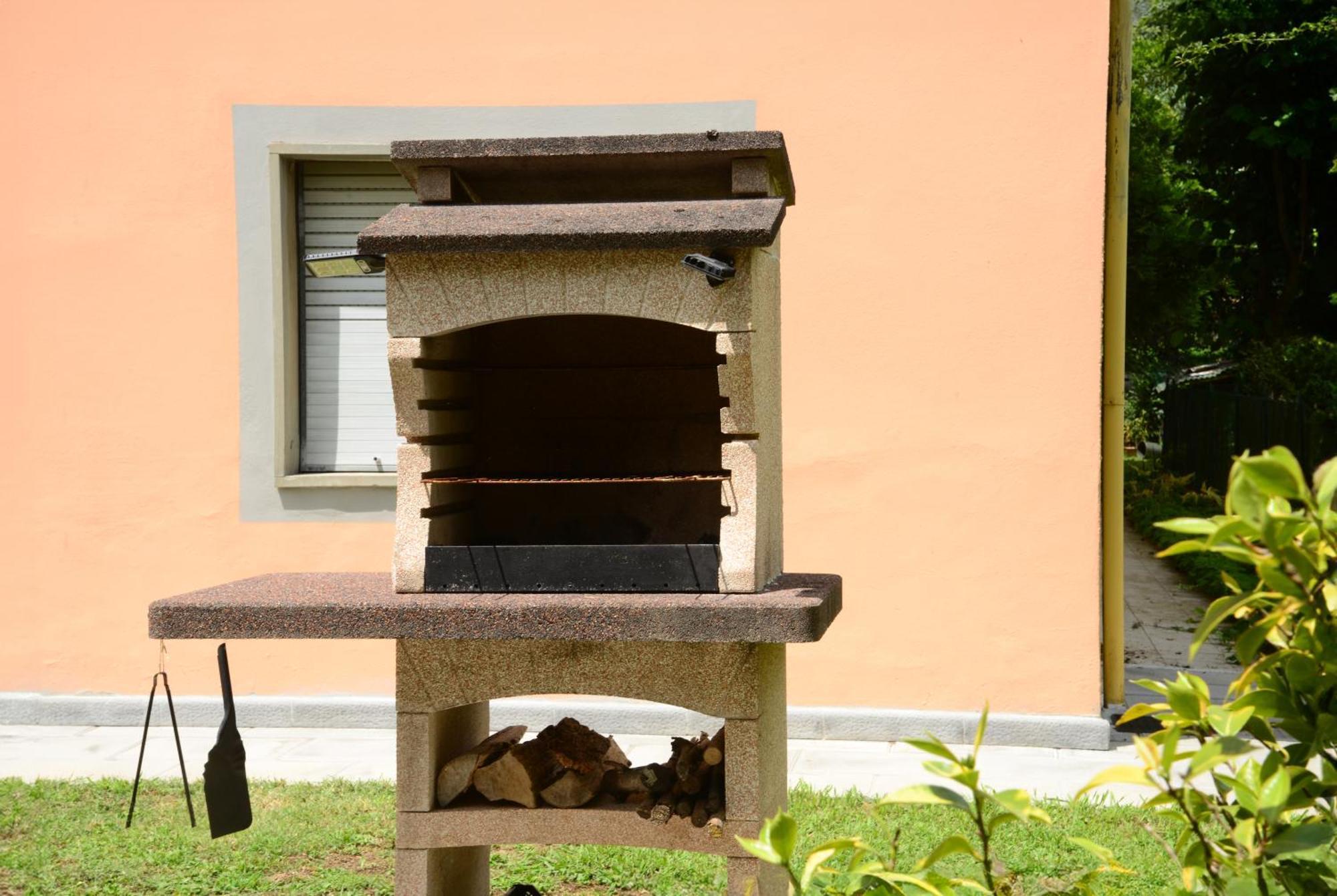 Casa Hydrangea Con Piscina E Giardino Villa Bagni di Lucca Eksteriør billede